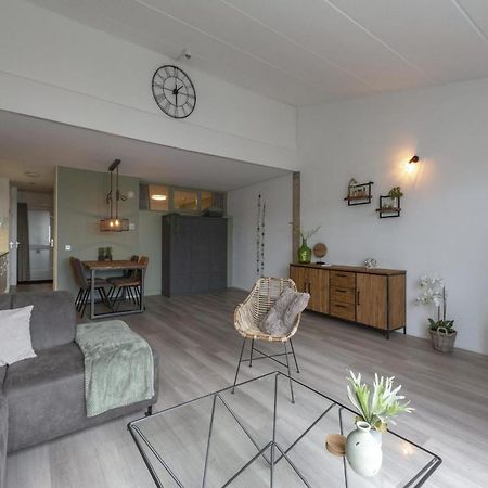 Seaside Apartment With Balcony Julianadorp Eksteriør billede